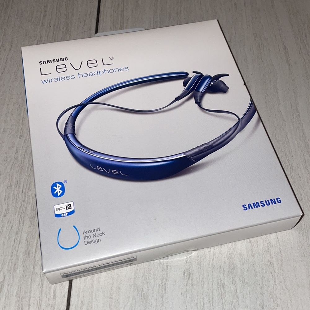 Samsung Level U wireless headphones